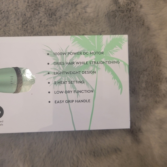 Adagio Professional Blowout Brush, 2", Seafoam Green - Picture 5 of 12